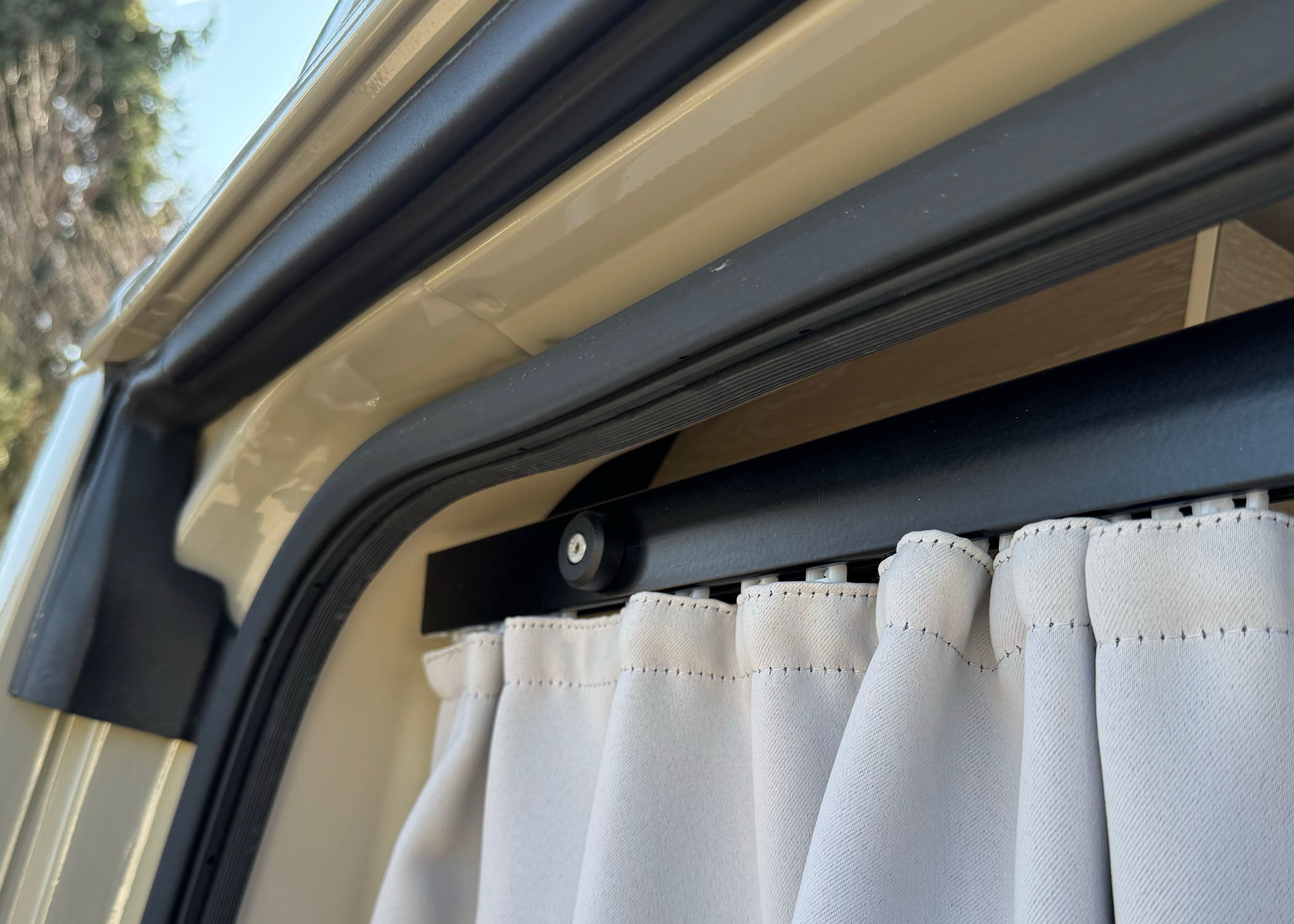 Thermovorhang Befestigung Set für dein Wohnmobil - Wand