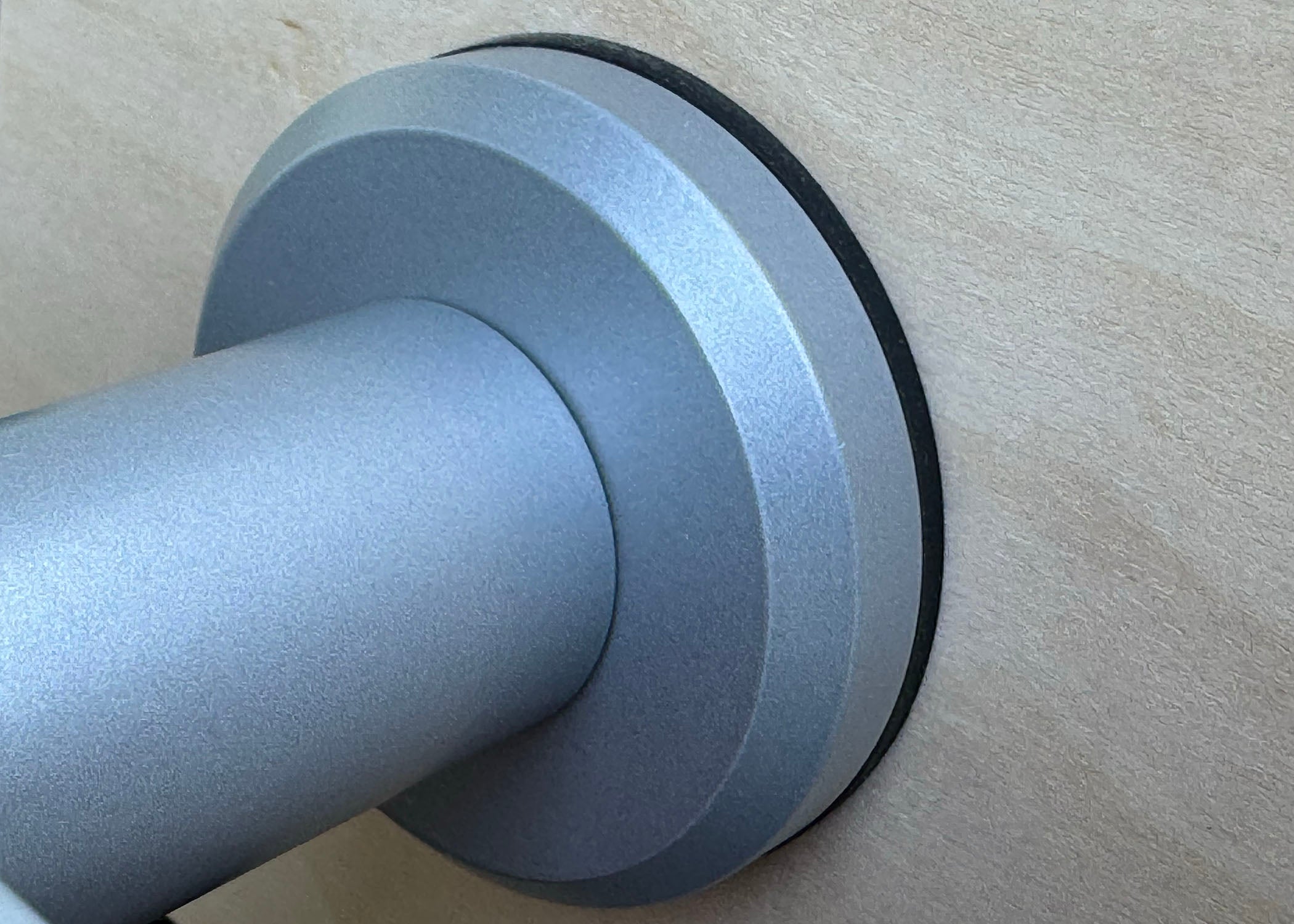 Modularer Befestigungshalter Pulverbeschichtet Farbe Silber. 